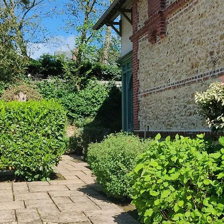 Villa La Cressonniere *